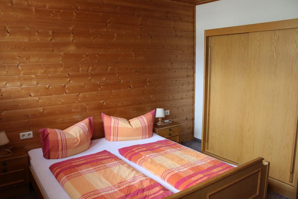 Haus Birgit Hotel Pettneu am Arlberg Exterior foto