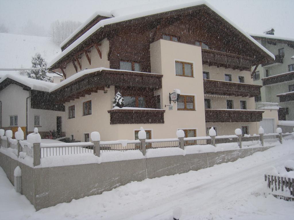 Haus Birgit Hotel Pettneu am Arlberg Exterior foto